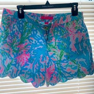 EUC Lilly Pulitzer Buttercup shorts, size 12